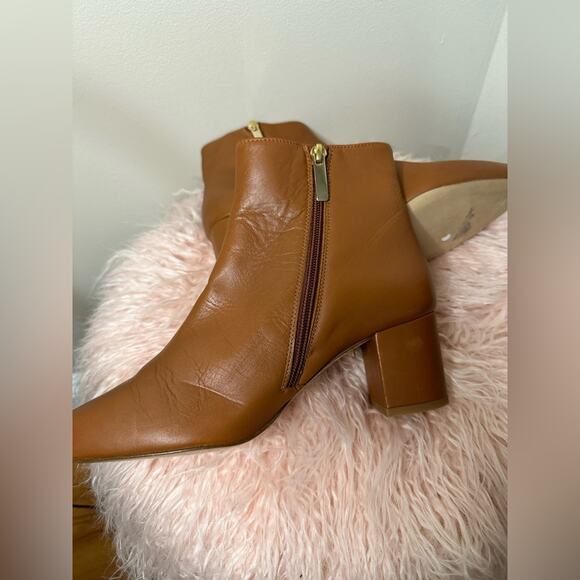 L'Agence Jeanne Il Pointed Toe Bootie - Picture 12 of 14